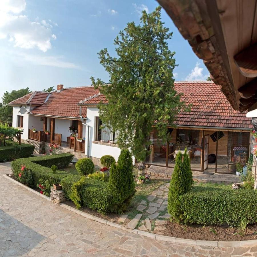 Krushunska Panorama Hotel Krushuna Exterior foto